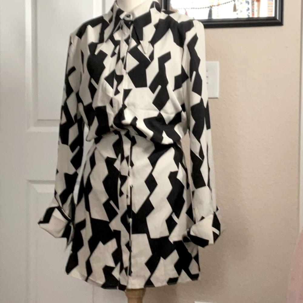 Lillyful Geometric Mini dress